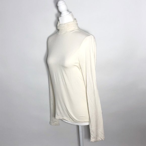 Lea & Nicole Ruched Mock Neck Blouse | Cream Ivory - Picture 3 of 5